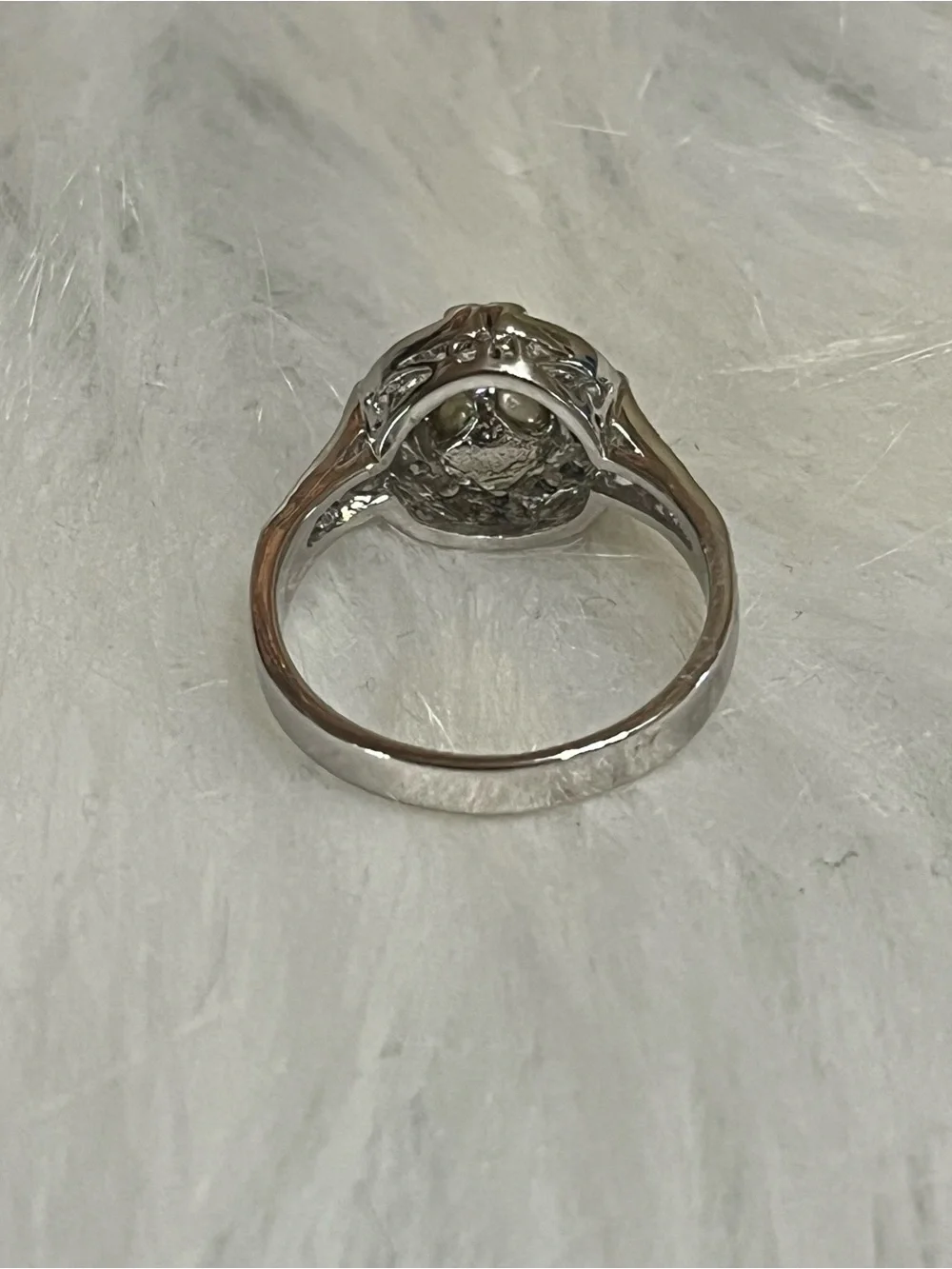 Premier Designs 2016 Pearl Ring